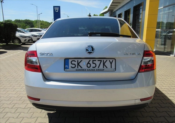 Skoda Octavia cena 55900 przebieg: 157500, rok produkcji 2017 z Krotoszyn małe 154